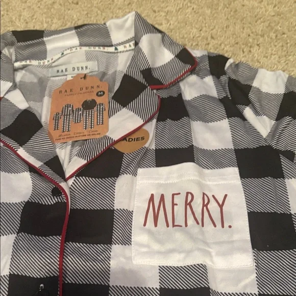 NWT- Rae Dunn Black and White Checkered Sleep Shirt-so soft! M - Picture 3 of 6